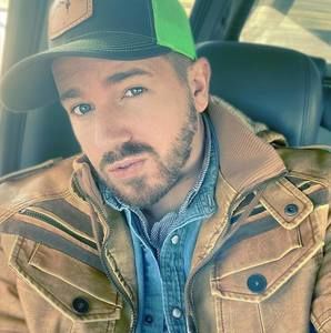 Meet your Posher, Tony